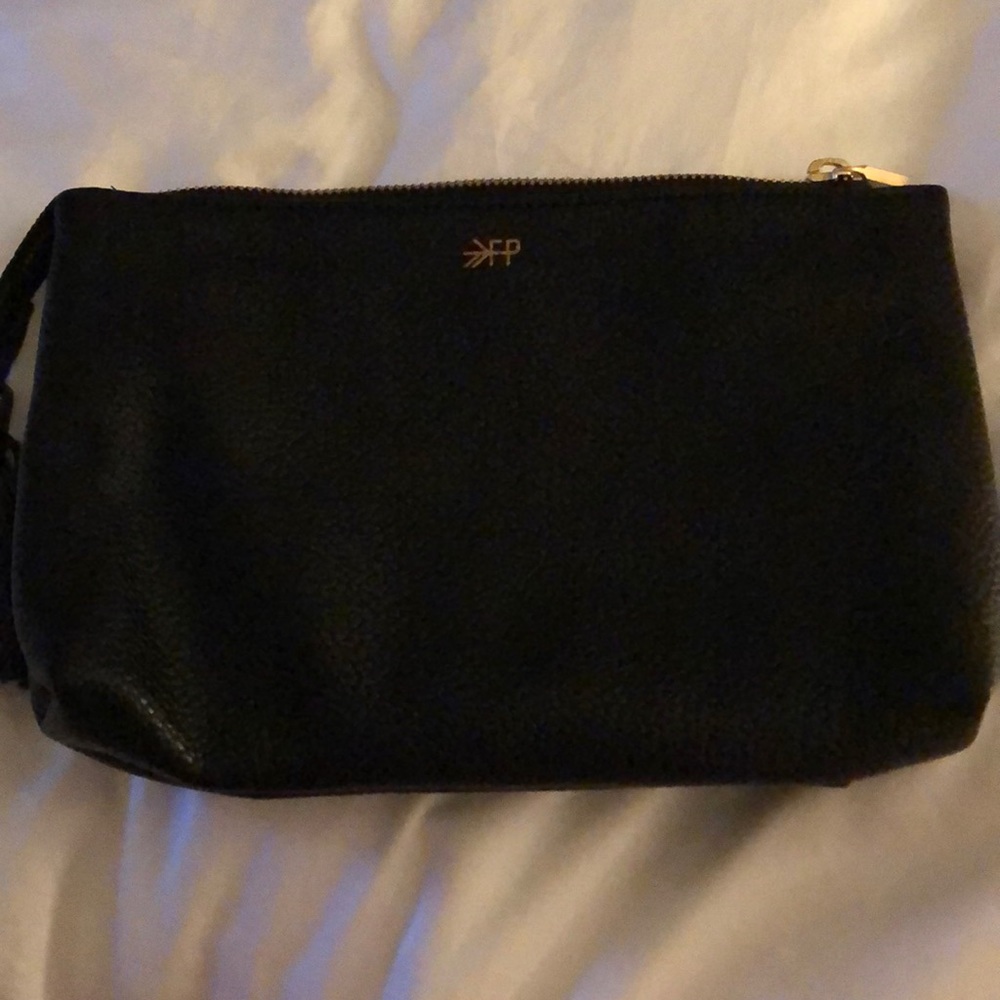 Freshly picked clutch in vegan leather